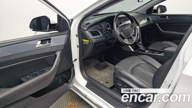 Hyundai Sonata 2017 — photo 17