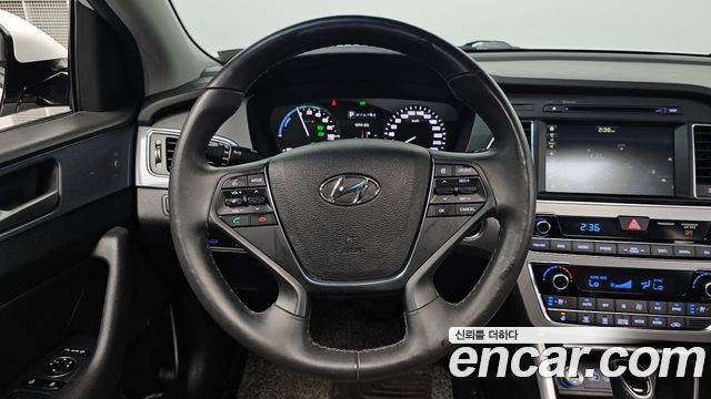 Hyundai Sonata 2017 — photo 19