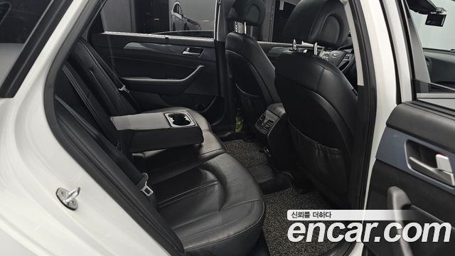 Hyundai Sonata 2017 — photo 16