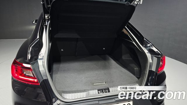 Renault Korea XM3 2023 — photo 22