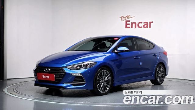 Hyundai AVANTE 2017 — photo 1