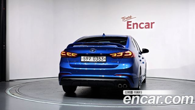 Hyundai AVANTE 2017 — photo 4