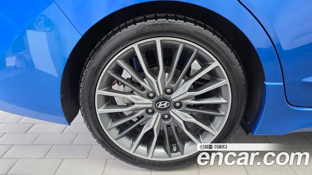 Hyundai AVANTE 2017 — photo 5