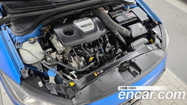 Hyundai AVANTE 2017 — photo 6