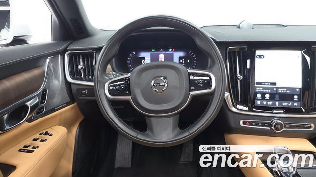 Volvo S90 2022 — photo 18