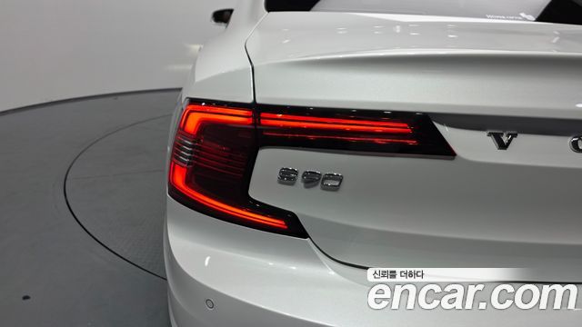 Volvo S90 2022 — photo 9