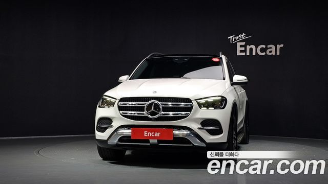 Mercedes-Benz GLE-Class 2024 — photo 3