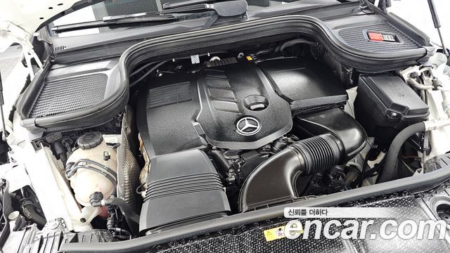 Mercedes-Benz GLE-Class 2024 — photo 6
