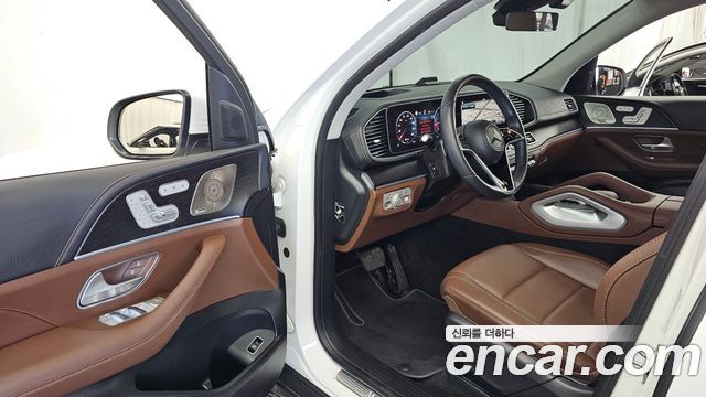 Mercedes-Benz GLE-Class 2024 — photo 13