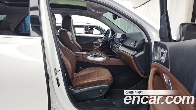 Mercedes-Benz GLE-Class 2024 — photo 17