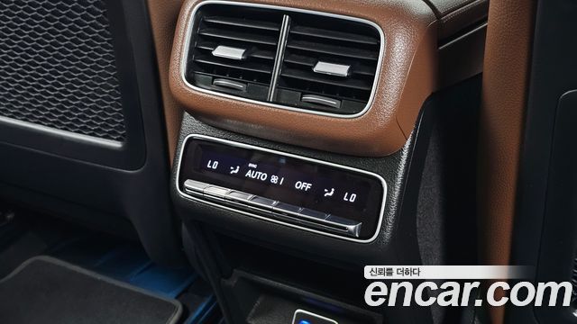 Mercedes-Benz GLE-Class 2024 — photo 32