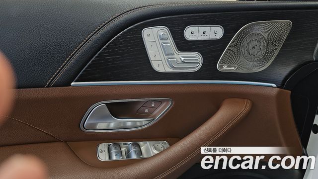 Mercedes-Benz GLE-Class 2024 — photo 37