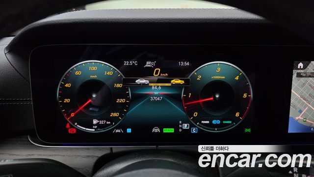 Mercedes-Benz CLS-Class 2022 — photo 11
