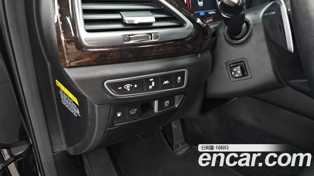 Genesis G90 2019 — photo 24