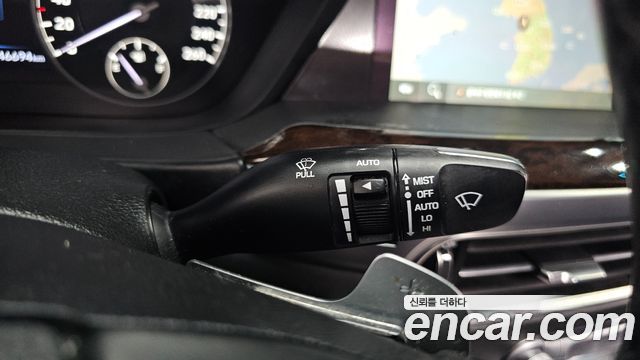 Genesis G90 2019 — photo 33