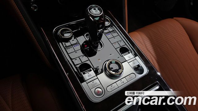 Bentley Flying Spur 2022 — photo 12