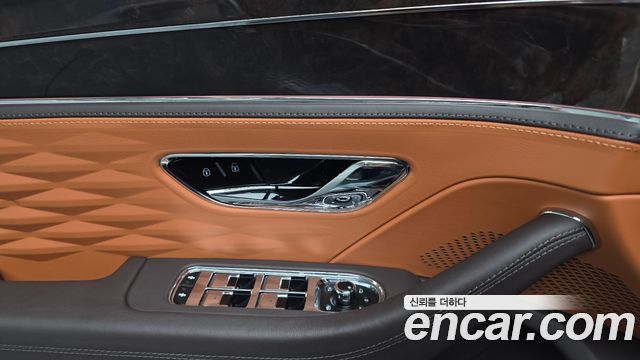 Bentley Flying Spur 2022 — photo 27