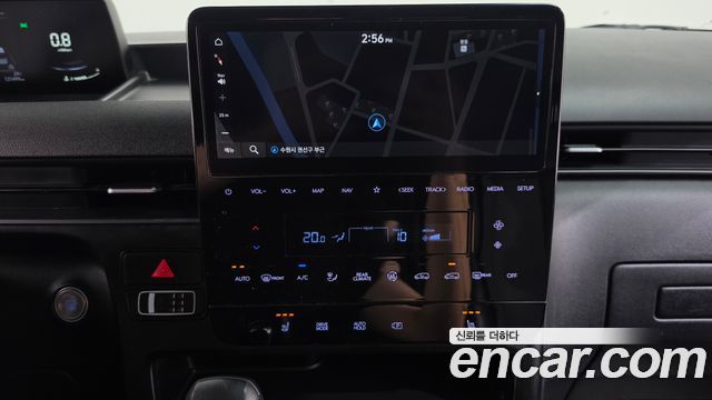 Hyundai Staria 2022 — photo 18