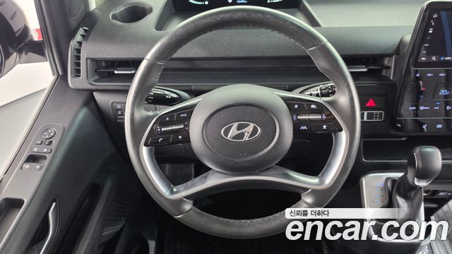 Hyundai Staria 2022 — photo 19