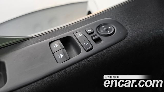 Hyundai Staria 2022 — photo 21