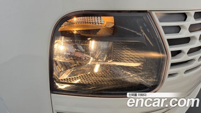 Hyundai Staria 2022 — photo 8