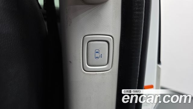 Hyundai Staria 2022 — photo 30