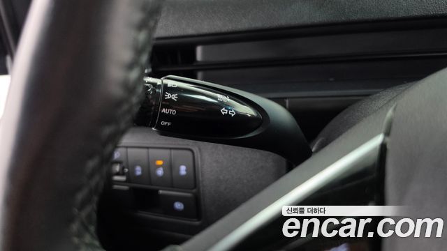 Hyundai Staria 2022 — photo 32