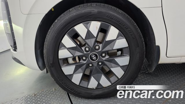 Hyundai Staria 2024 — photo 5