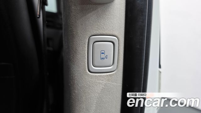 Hyundai Staria 2024 — photo 18