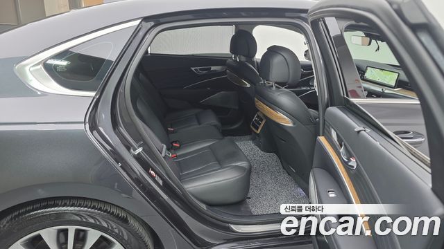 Kia K9 2023 — photo 11