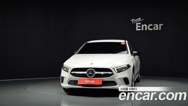 Mercedes-Benz A-Class 2019 — photo 3