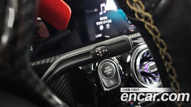 Mercedes-Benz A-Class 2019 — photo 9