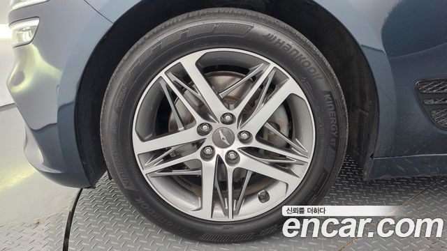 Genesis G70 2021 — photo 5
