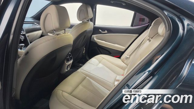 Genesis G70 2021 — photo 26