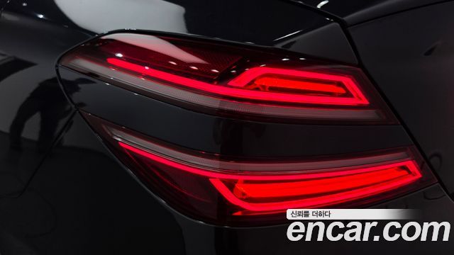 Genesis G70 2021 — photo 9