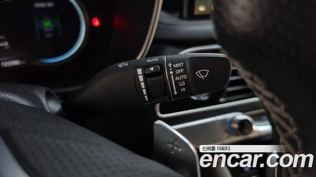 Genesis G70 2021 — photo 28