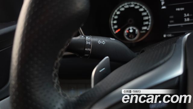 Genesis G70 2021 — photo 29
