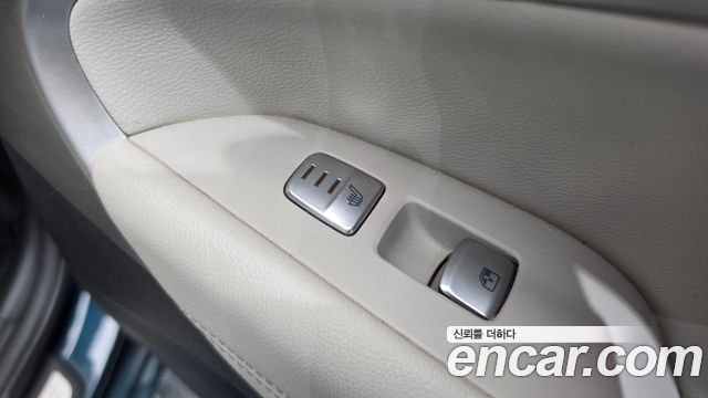 Genesis G70 2021 — photo 34