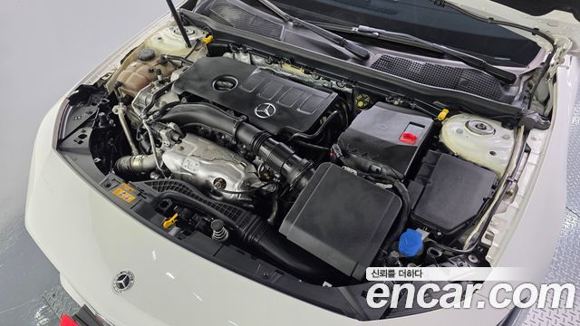 Mercedes-Benz CLA-Class 2021 — photo 6