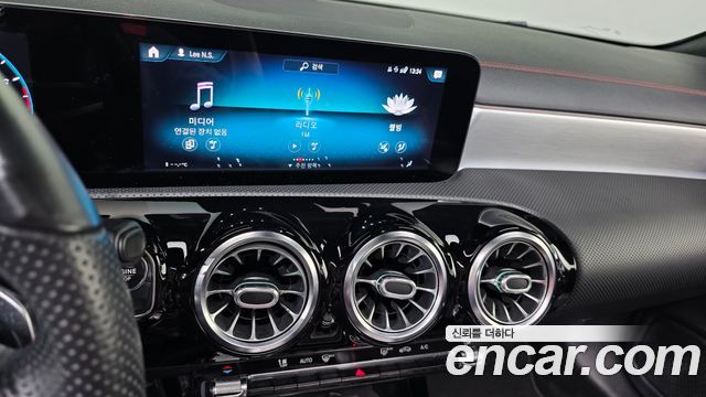 Mercedes-Benz CLA-Class 2021 — photo 21