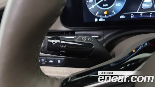 Kia Canival 2023 — photo 26