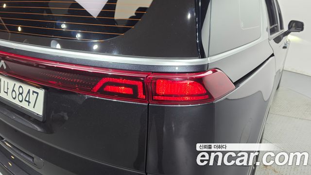 Kia Canival 2023 — photo 9