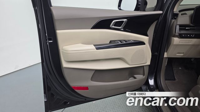 Kia Canival 2023 — photo 14