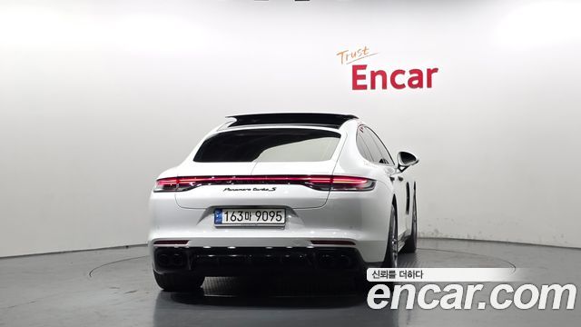 Porsche Panamera 2021 — photo 4