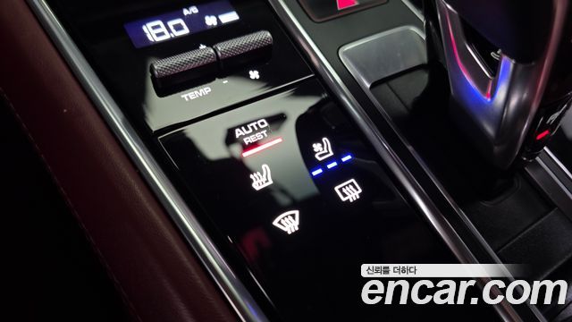 Porsche Panamera 2021 — photo 19