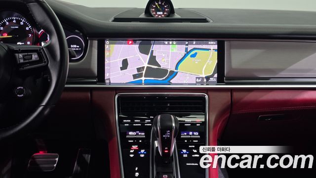 Porsche Panamera 2021 — photo 20