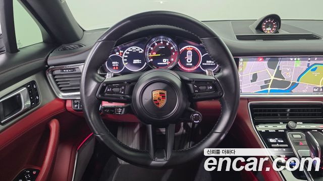 Porsche Panamera 2021 — photo 21