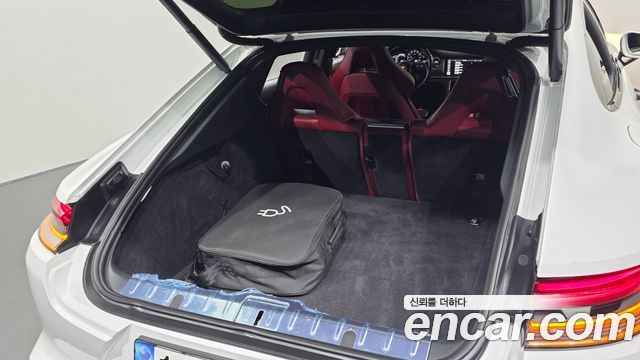 Porsche Panamera 2021 — photo 26