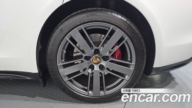 Porsche Panamera 2021 — photo 7