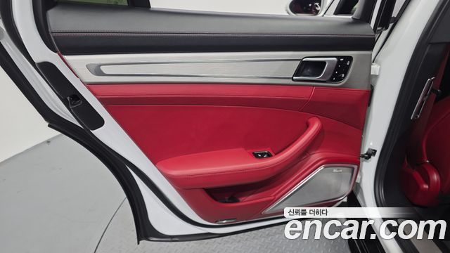 Porsche Panamera 2021 — photo 15